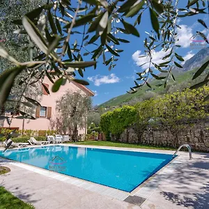 https://beths-house.hotelinveneto.com